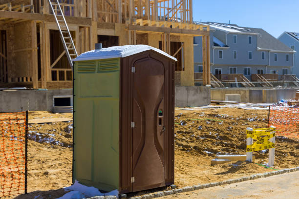 Portable bathroom rental in Romeo, MI